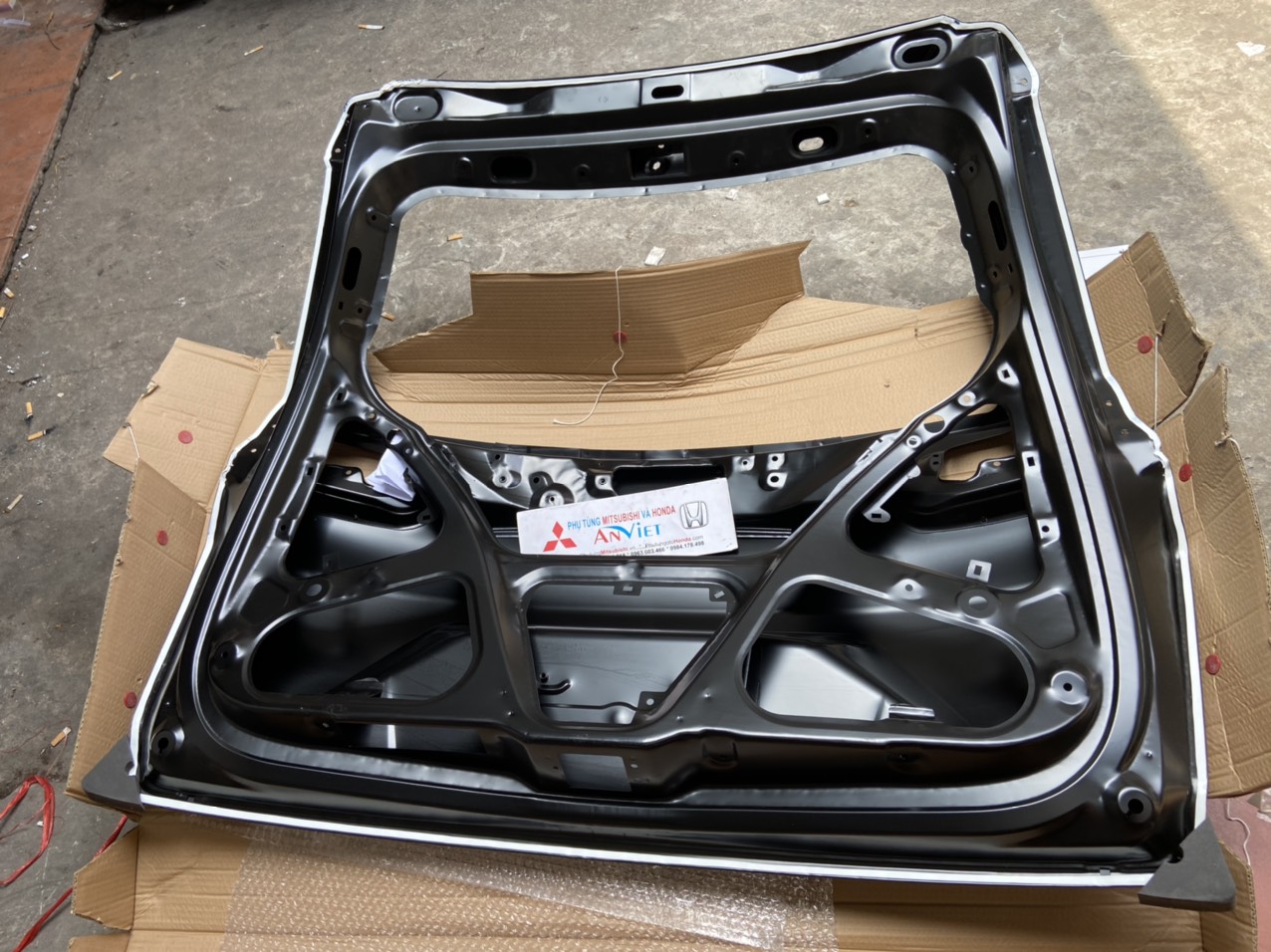 Cánh cửa hậu xe Honda CRV 2018-2022